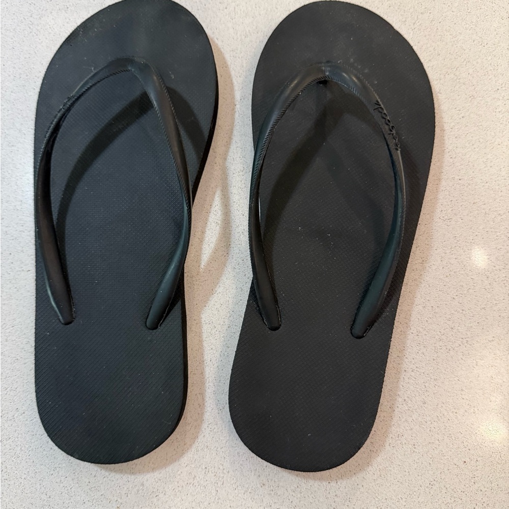 Feelgoodz Black Flip Flop Sandals